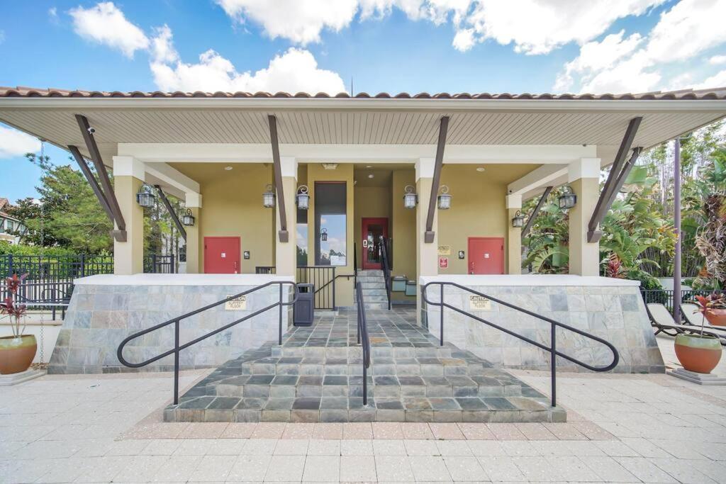 Cozy & Elegant 4Br Enchanted Townhouse - 1 Mile To Disney With Resort Pool, Gym, & Jacuzzi オーランド エクステリア 写真