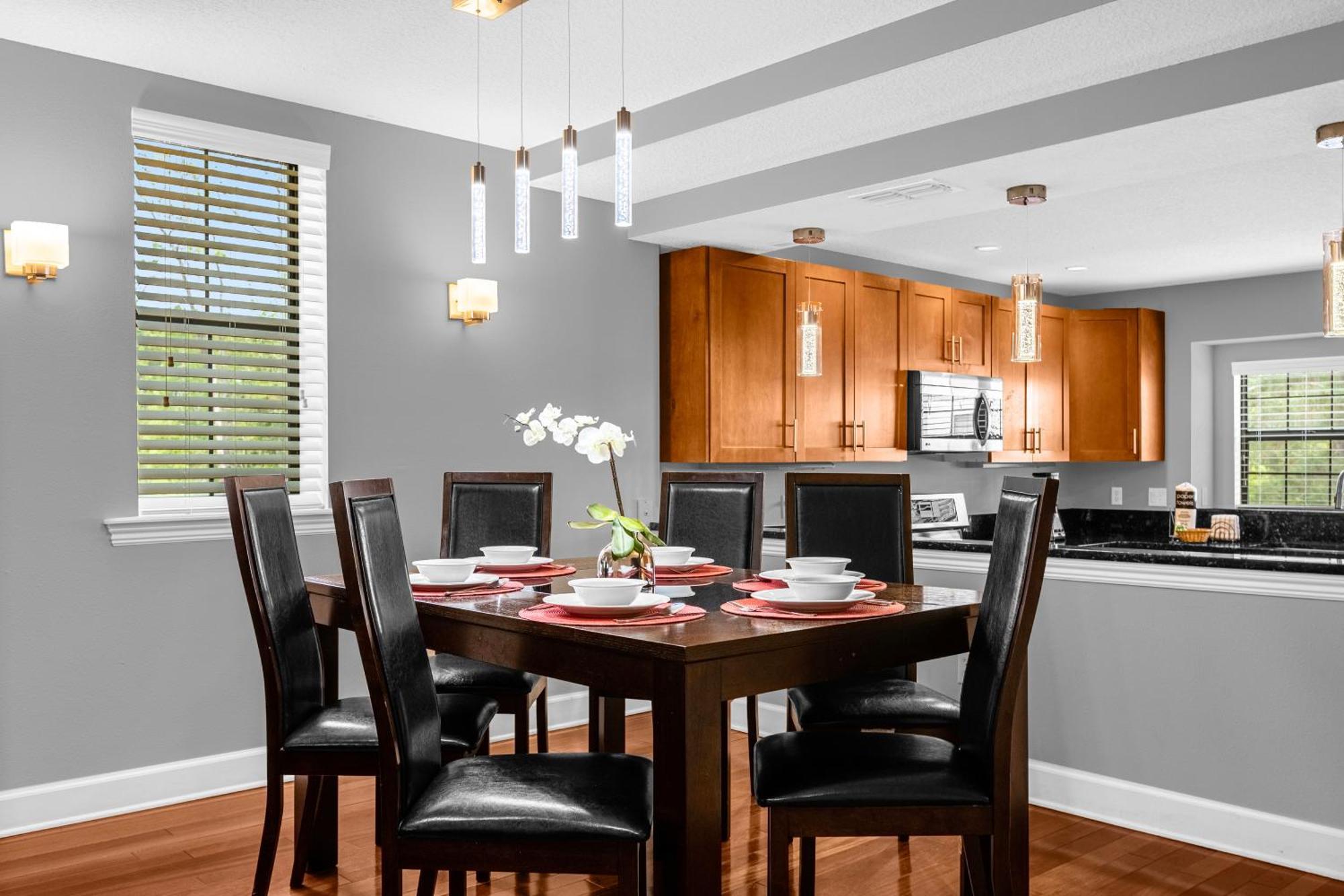 Cozy & Elegant 4Br Enchanted Townhouse - 1 Mile To Disney With Resort Pool, Gym, & Jacuzzi オーランド エクステリア 写真