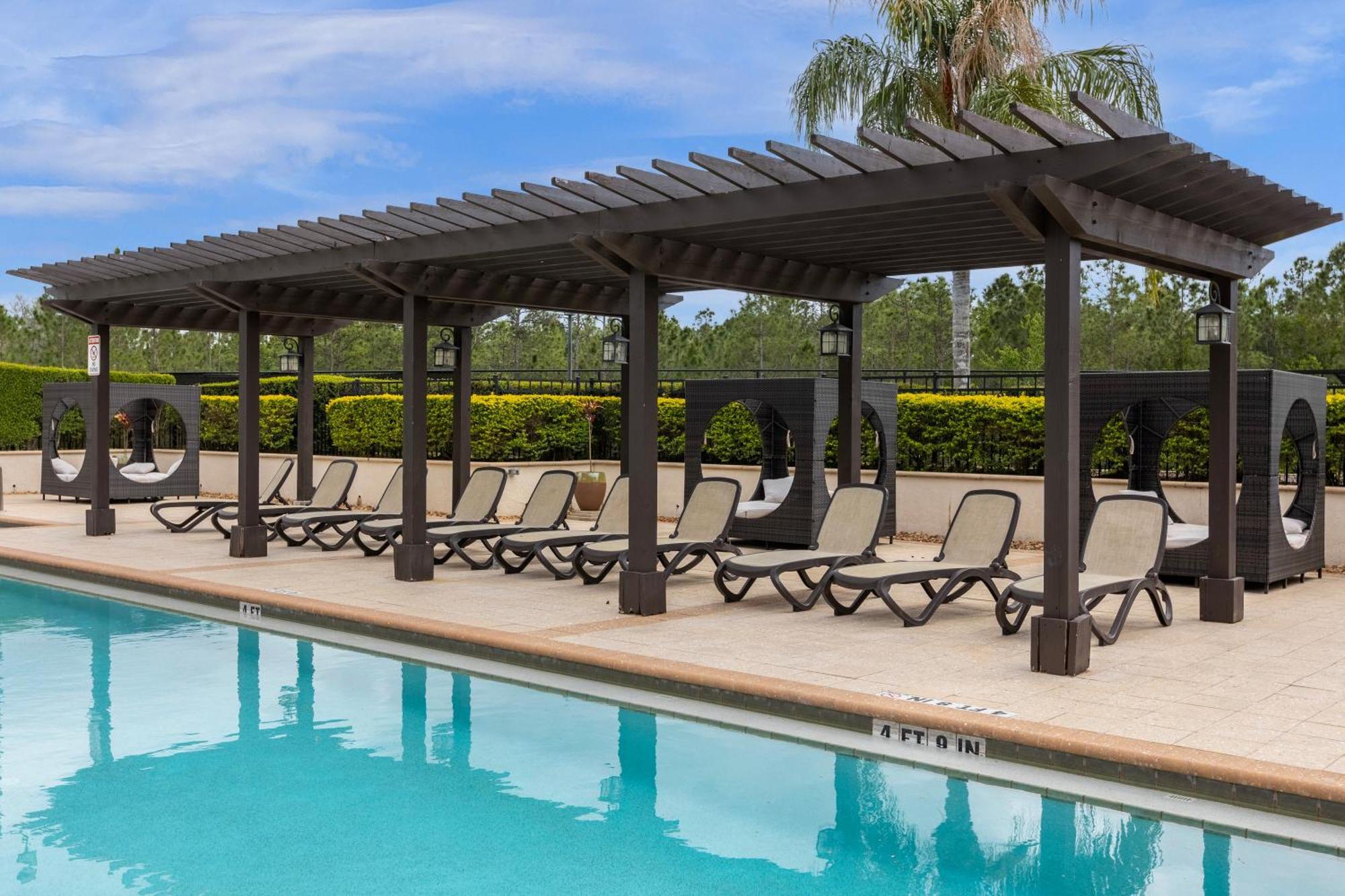 Cozy & Elegant 4Br Enchanted Townhouse - 1 Mile To Disney With Resort Pool, Gym, & Jacuzzi オーランド エクステリア 写真