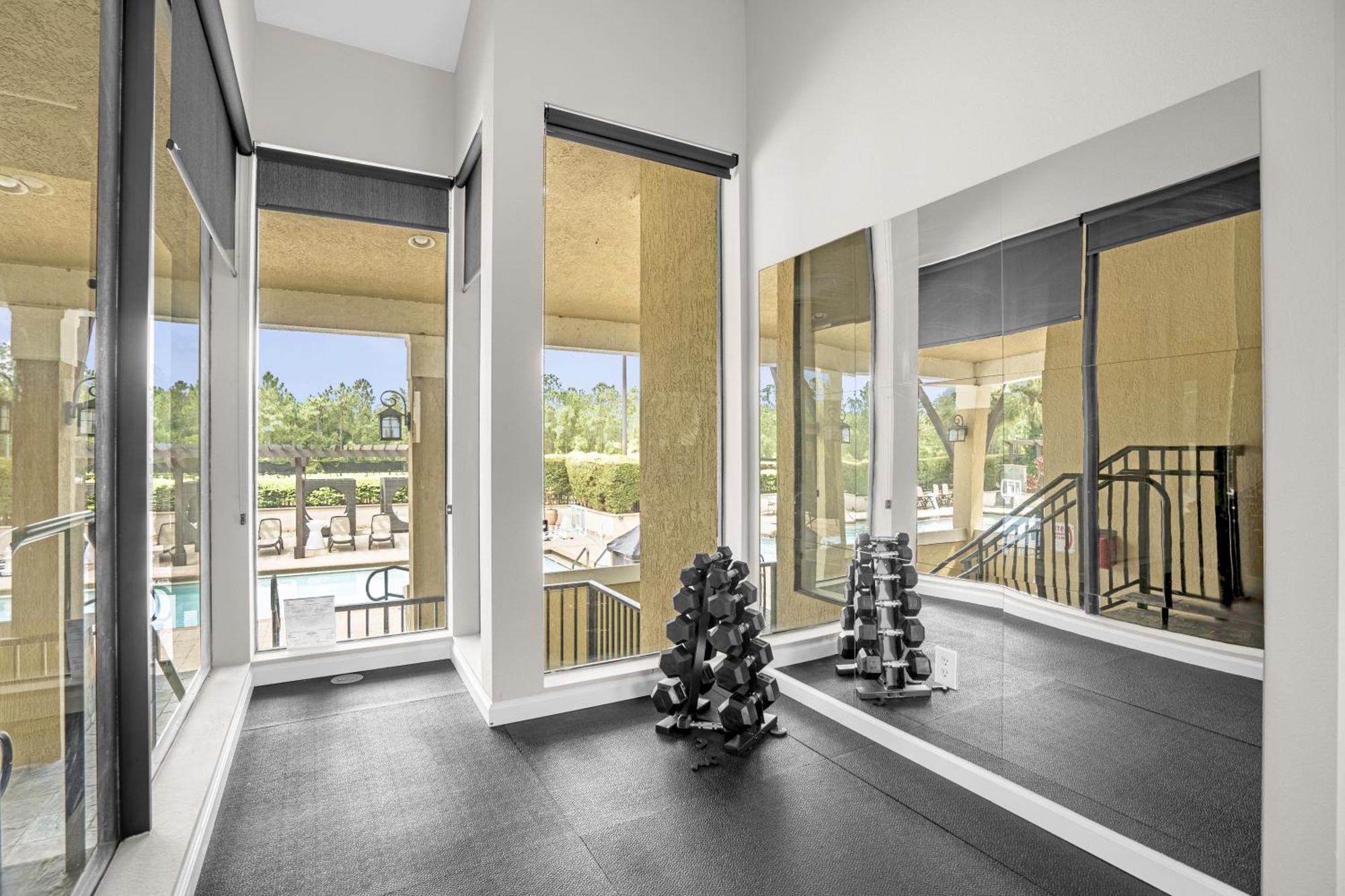 Cozy & Elegant 4Br Enchanted Townhouse - 1 Mile To Disney With Resort Pool, Gym, & Jacuzzi オーランド エクステリア 写真