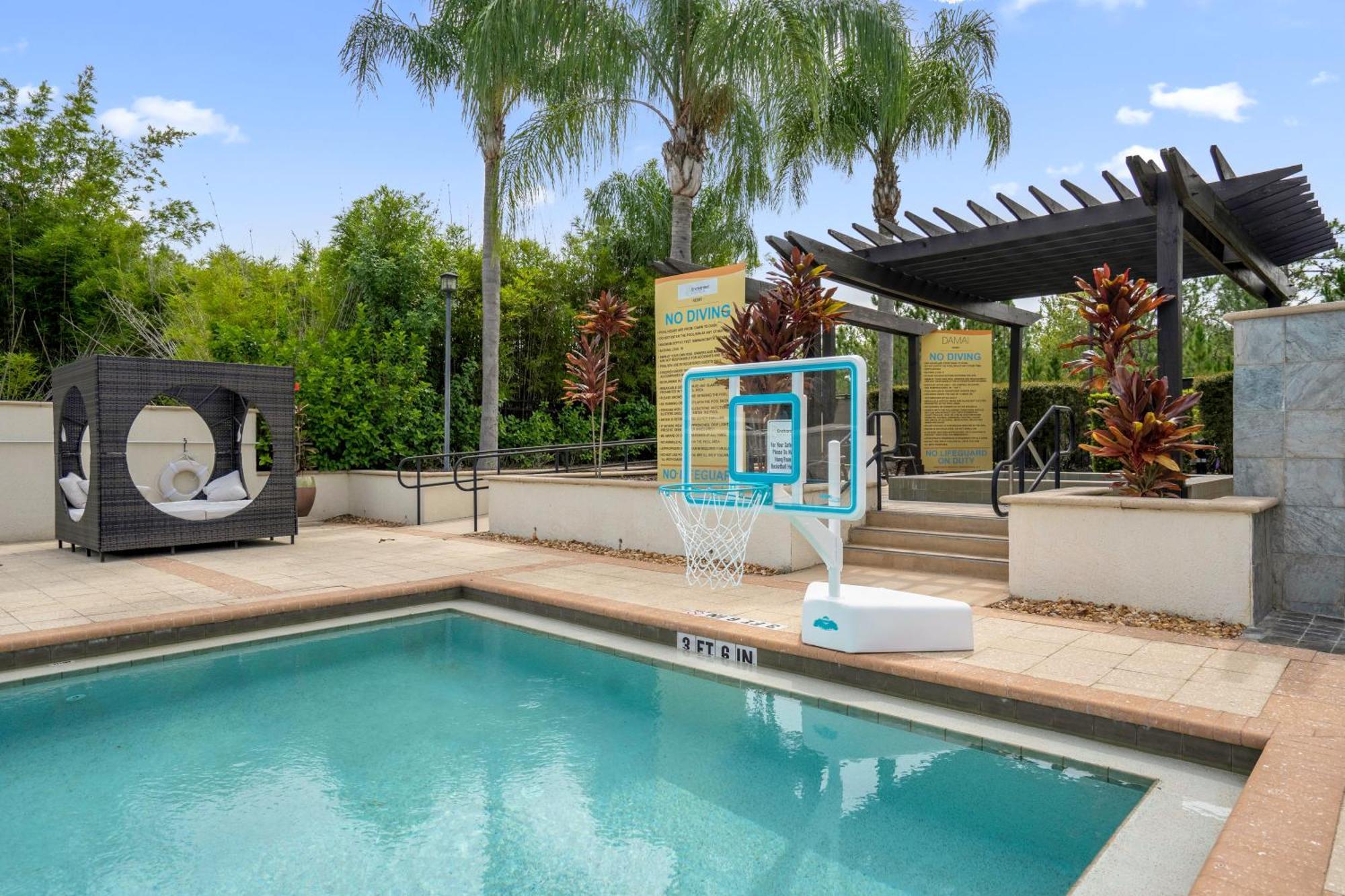 Cozy & Elegant 4Br Enchanted Townhouse - 1 Mile To Disney With Resort Pool, Gym, & Jacuzzi オーランド エクステリア 写真