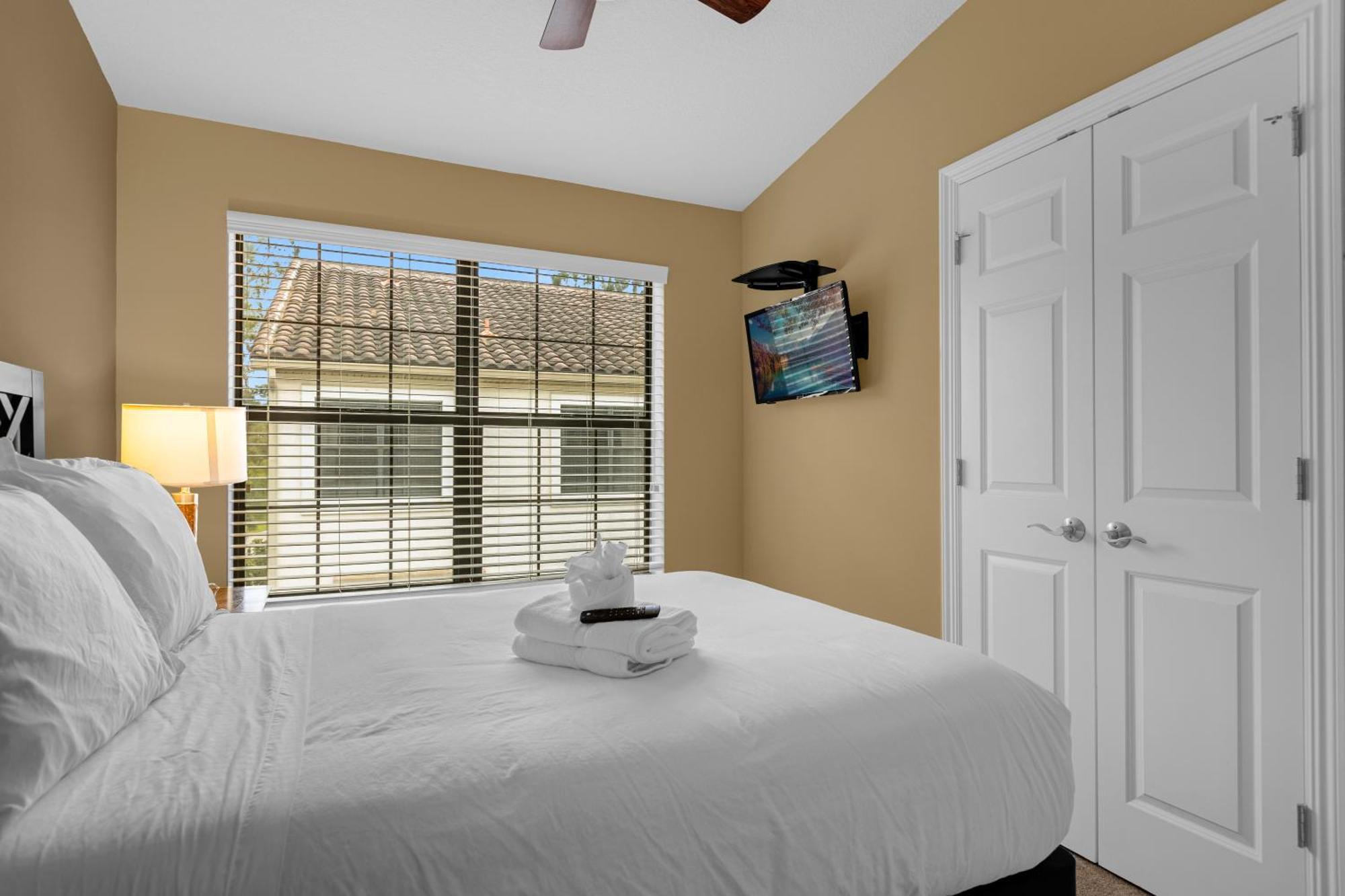 Cozy & Elegant 4Br Enchanted Townhouse - 1 Mile To Disney With Resort Pool, Gym, & Jacuzzi オーランド エクステリア 写真